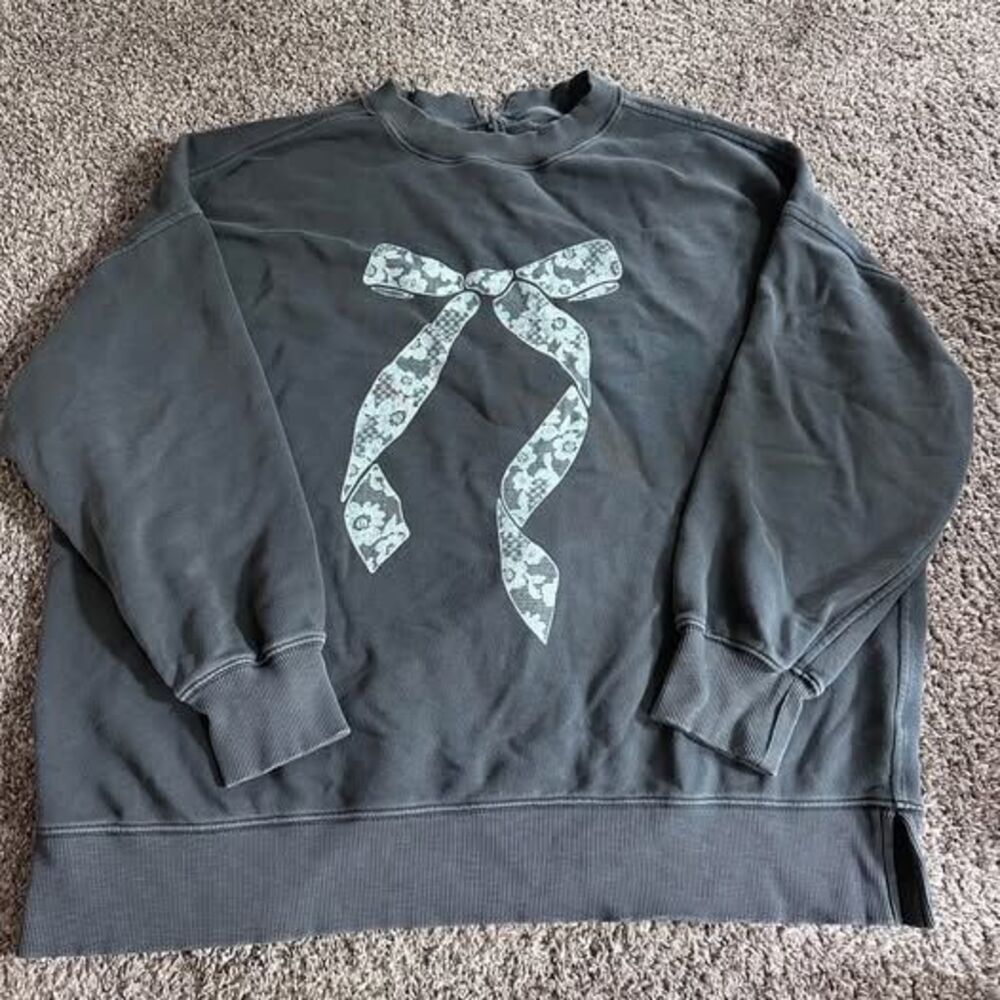 Aerie bow crewneck sweatshirt